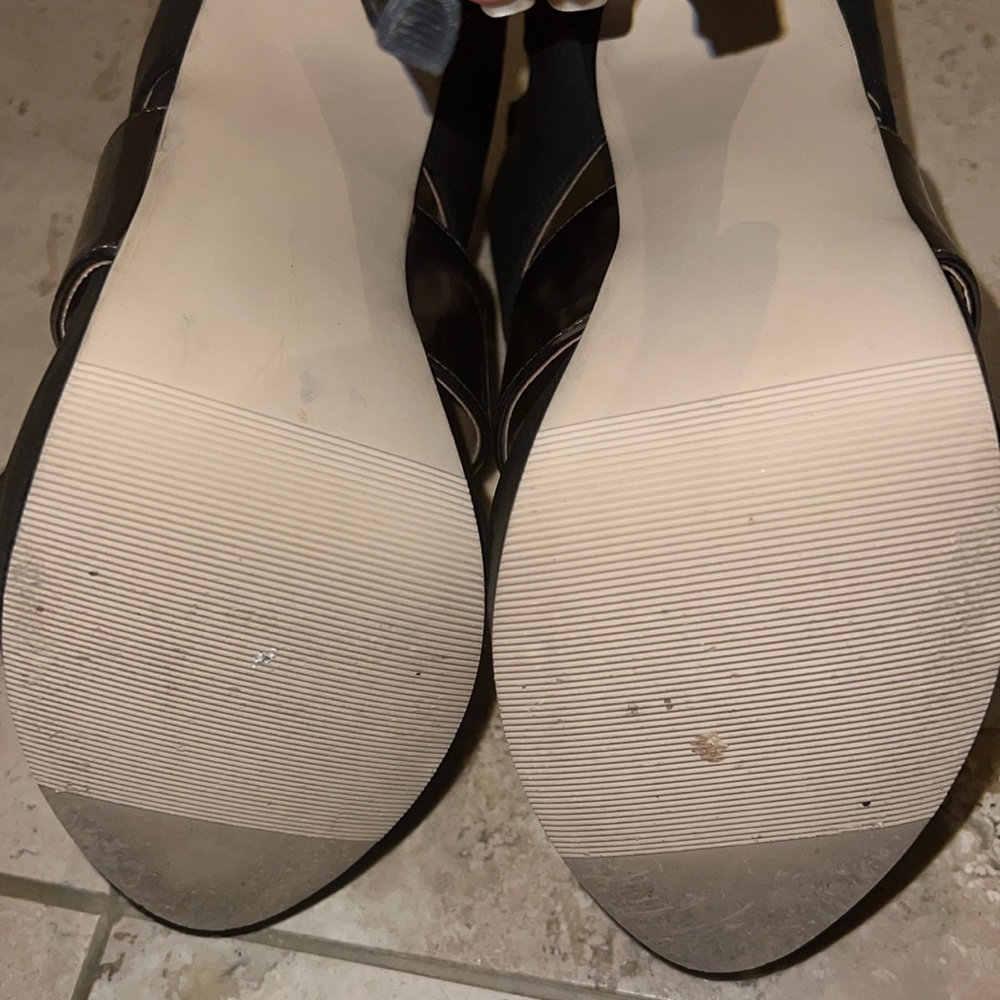 Heels - Picture 5 of 5